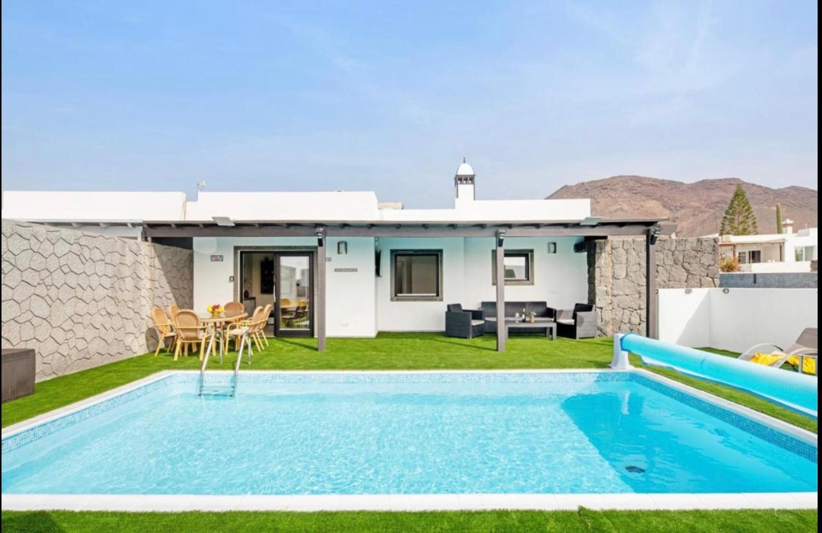Casa Atilana Luxe Con Piscina Climatizada Privada,aire Acondicionado,terraza Privada E Independiente,wi-fi Hébergement de vacances